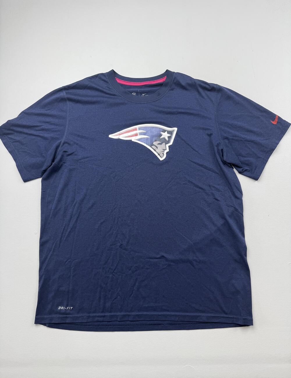 New England Patriots Shirt Mens XL Blue NFL Football Nike Dri Fit Graphic Tee